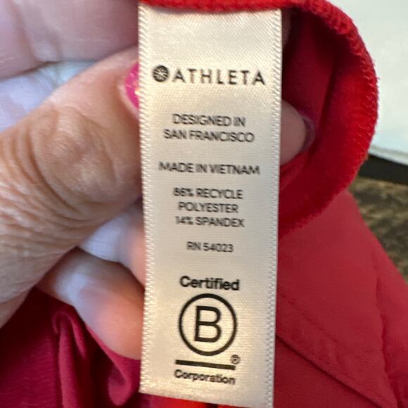 Athleta Tribeca Utility Crop Pants Red Stretch Size 6 - Picture 8 of 9